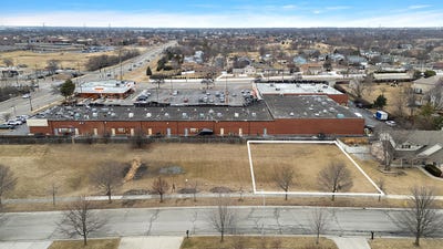 /international/us/7942-172nd-street-tinley-park-il-110105961088/