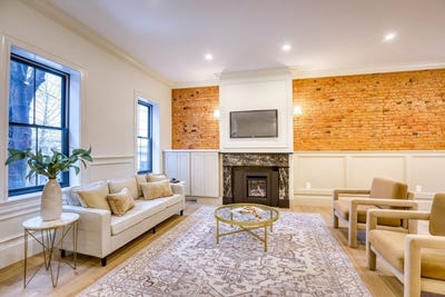 /international/us/16-chestnut-street-boston-ma-110107795804/