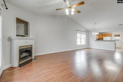 /international/us/149-willow-creek-boulevard-lugoff-sc-110108471203/