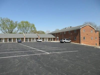 /international/us/6317-ne-antioch-suite-108-road-gladstone-mo-110102695988/
