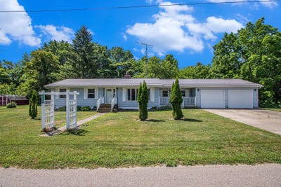 /international/us/608-prospect-street-hartford-mi-110100657772/