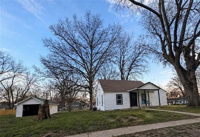 /international/us/317-e-main-street-hardin-mo-110107615551/