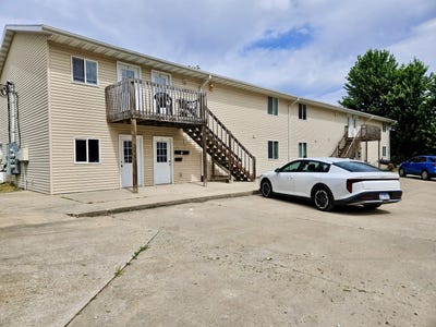 /international/us/605-orchard-street-macomb-il-110108467125/