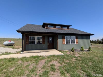 /international/us/102-s-lois-court-mansfield-mo-110107376866/