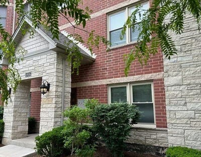 /international/us/6906-w-medill-avenue-chicago-il-110108534367/