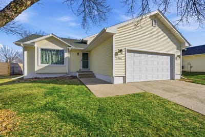 /international/us/1905-5th-street-sw-altoona-ia-110106618443/