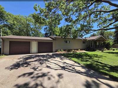 /international/us/1586-gateway-dr-south-sioux-city-ne-110108394225/