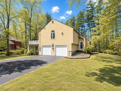 /international/us/35-radcliffe-drive-milford-nh-110107822225/