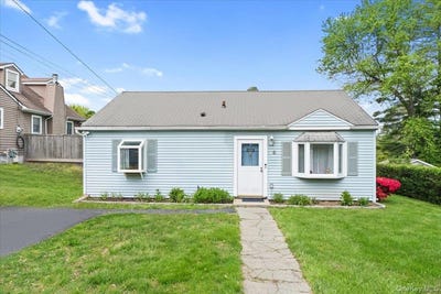 /international/us/8-cayuga-drive-peekskill-ny-110108208349/