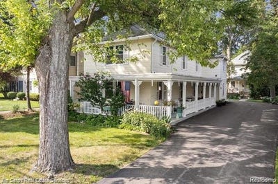 /international/us/84-vernier-road-village-of-grosse-pointe-shores-mi-110108845969/