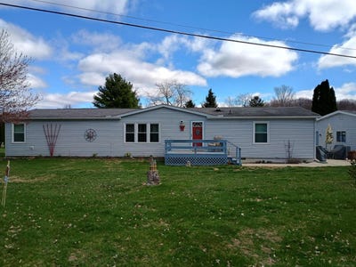 /international/us/4424-dawn-hillsdale-mi-110099190530/