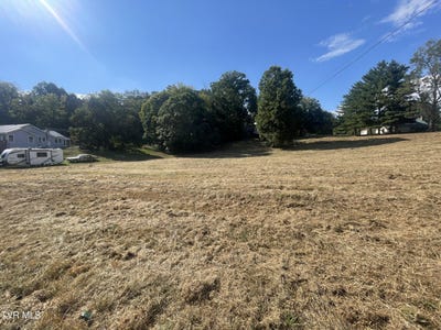 /international/us/1709-southside-road-elizabethton-tn-110119968335/