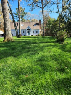 /international/us/66-bog-river-bend-mashpee-ma-110108018496/