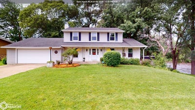 /international/us/104-n-illinois-mason-city-ia-110098259593/