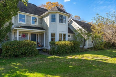 /international/us/833-shaw-mansion-road-waterbury-vt-110102924647/