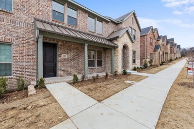 /international/us/1329-ethan-drive-flower-mound-tx-110098348352/