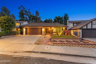 /international/us/16035-circle-diamond-road-sylmar-ca-110108354969/