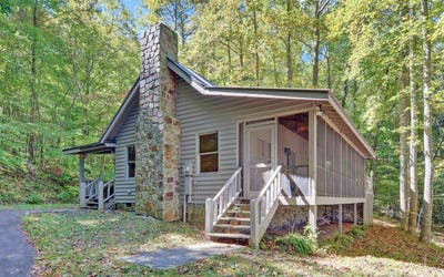/international/us/269-brown-mountain-drive-suches-ga-110102792759/