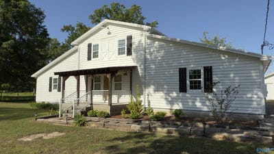 /international/us/1505-pleasant-valley-road-rainbow-city-al-110107460873/
