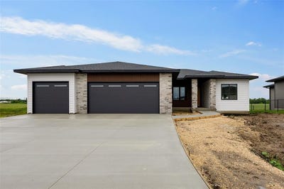 /international/us/317-hackberry-drive-palo-ia-110108746922/
