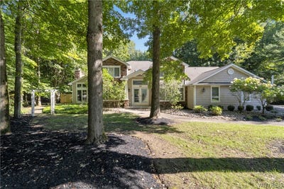 /international/us/88-middlebury-road-orchard-park-ny-110107687185/