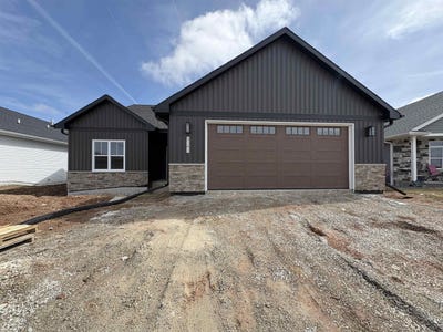 /international/us/3141-lazy-oak-court-green-bay-wi-110106624191/