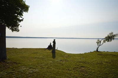 /international/us/432-n-black-river-onaway-mi-110101196661/?lang=zh-cn