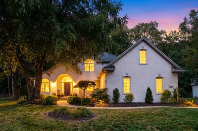 /international/us/4090-deerfield-woods-drive-lambertville-mi-110120082911/