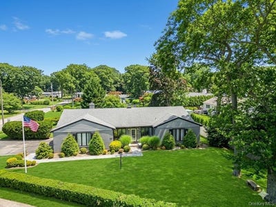 /international/us/386-mill-road-westhampton-ny-110106229557/