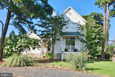 /international/us/5119-blake-point-rd-chincoteague-island-va-110109084467/