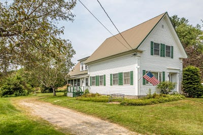 /international/us/35-courthouse-drive-guildhall-vt-110101254713/?lang=en