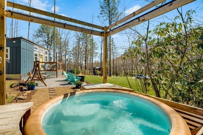 /international/us/57-tiny-home-drive-nc-110106768888/
