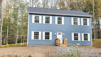 /international/us/133-mountain-drive-greentown-pa-110102851640/