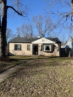 /international/us/270-woodlawn-avenue-chesterton-in-110107721128/