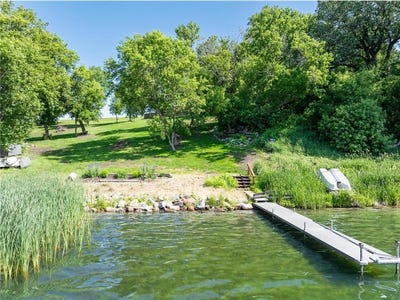 /international/us/11320-cr-94-holmes-city-twp-mn-110100470190/