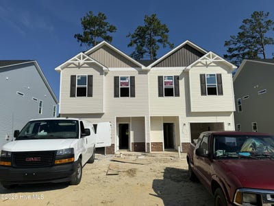 /international/us/105-chestnut-hill-drive-jacksonville-nc-110109776090/