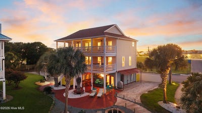 /international/us/1001-waterview-place-carolina-beach-nc-110110087057/