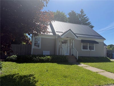 /international/us/25-yong-street-cortland-ny-110108467352/