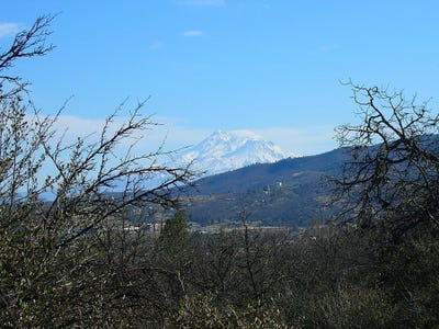 /international/us/813-maryhill-circle-yreka-ca-110105507579/