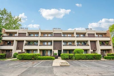 /international/us/176-e-springbrook-drive-bloomingdale-il-110108140744/