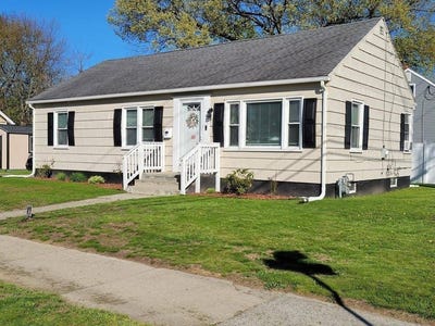 /international/us/85-farnsworth-springfield-ma-110108169233/
