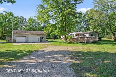 /international/us/5885-hasco-road-vassar-mi-110108384461/
