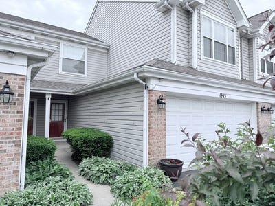 /international/us/1945-town-drive-naperville-il-110108552026/