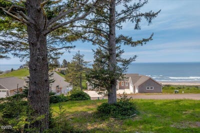 /international/us/76-megans-view-point-pacific-city-or-110106982200/
