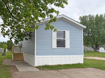 /international/us/781-west-walcott-road-walcott-ia-110108536606/