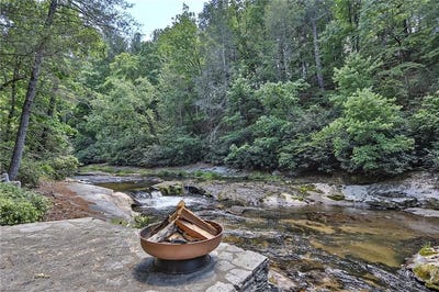 /international/us/408-stone-river-drive-traphill-nc-110108195258/