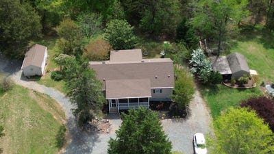 /international/us/658-ferry-hill-trail-clarksville-va-110107082861/