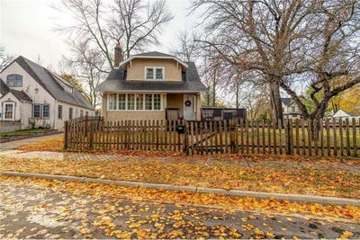 /international/us/804-2nd-avenue-ne-waseca-mn-110100422597/