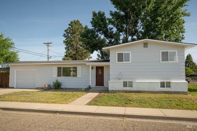 /international/us/320-e-12th-n-mountain-home-id-110099868591/