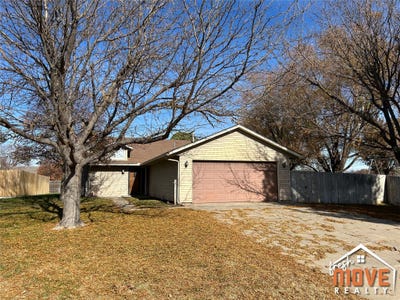 /international/us/112-e-shoshone-street-satanta-ks-110107289505/